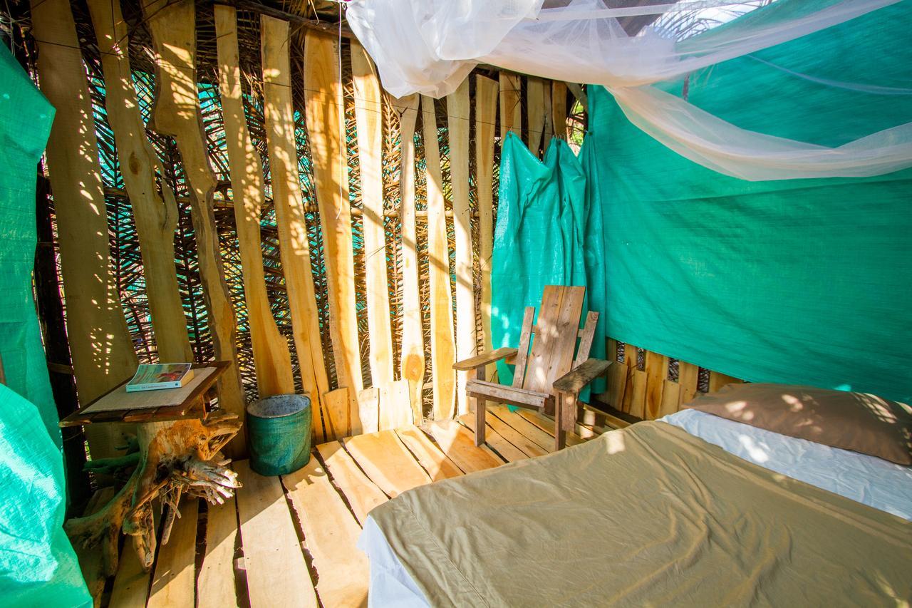 Hotel Miguel Surf Camp Quepos Zewnętrze zdjęcie